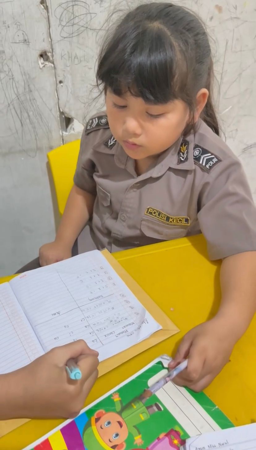 Program Calistung Bimbel Azwana Bimbel Calistung Terbaik untuk Anak Cepat Membaca Menulis dan Berhitung